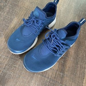 Women’s Nike air presto!